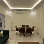 شقة في حي الملقى 3 غرف نوم وصالة ومجلس