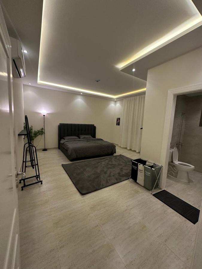 Apartment شقة في الملقى 3 غرف نوم وصالة ومجلس